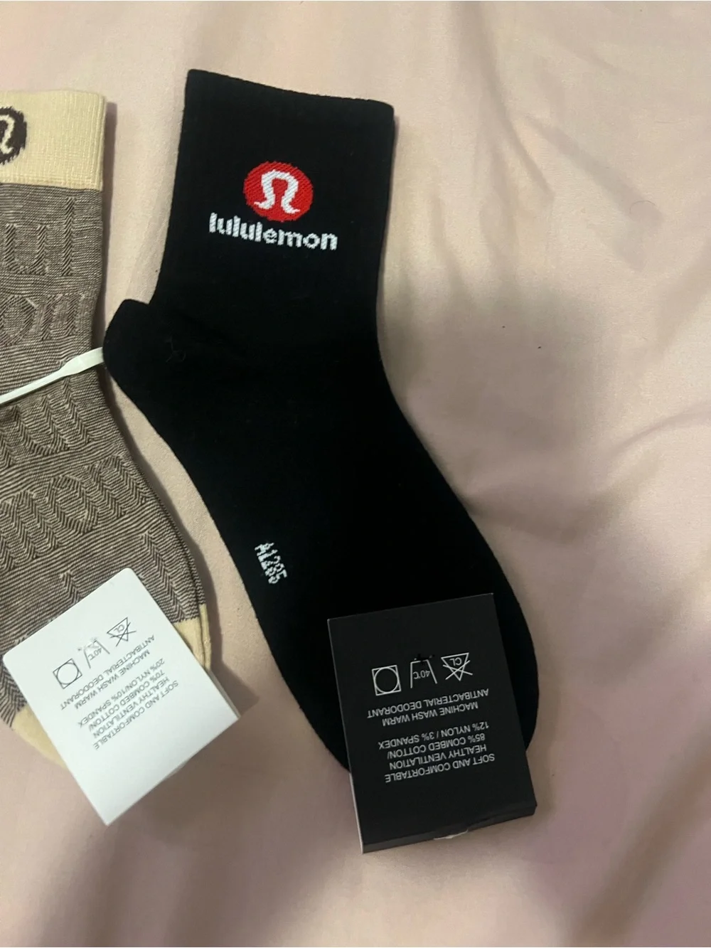 Athletic Gym Yoga Socks - Black & Beige